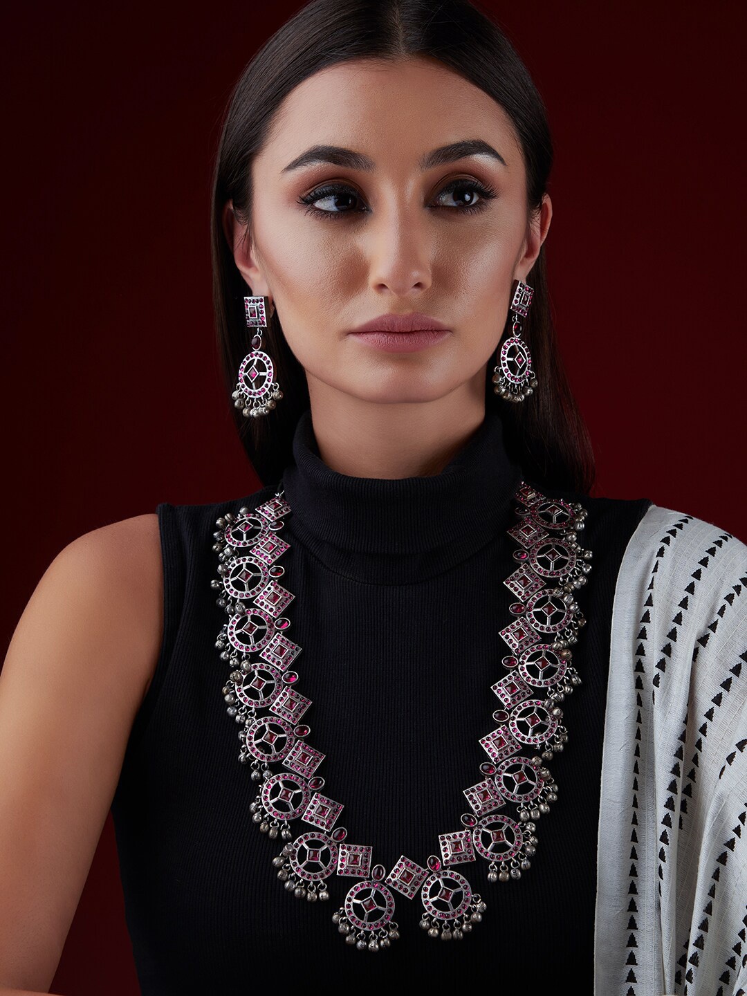 

Rubans Silver-Plated Pink Stone-Studded Oxidized Jewellery Set