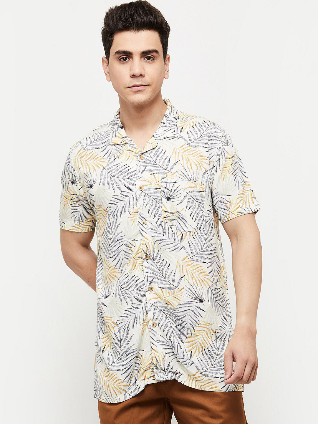 

max Men Beige Floral Printed Casual Shirt