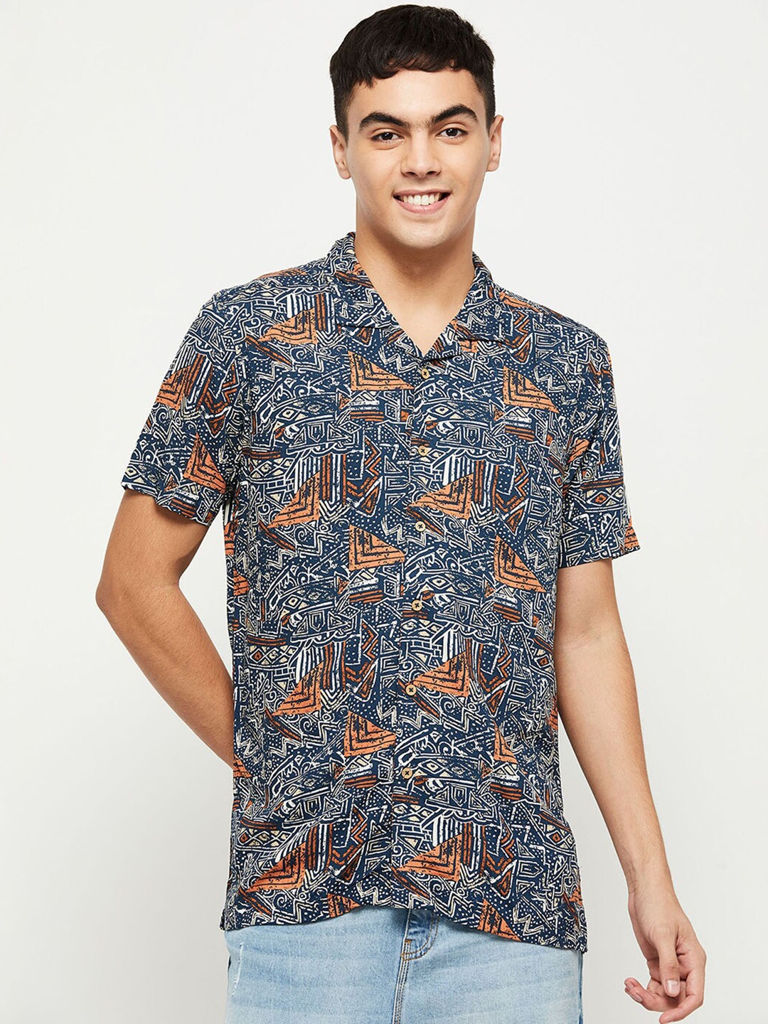 

max Men Blue Floral Printed Casual Shirt