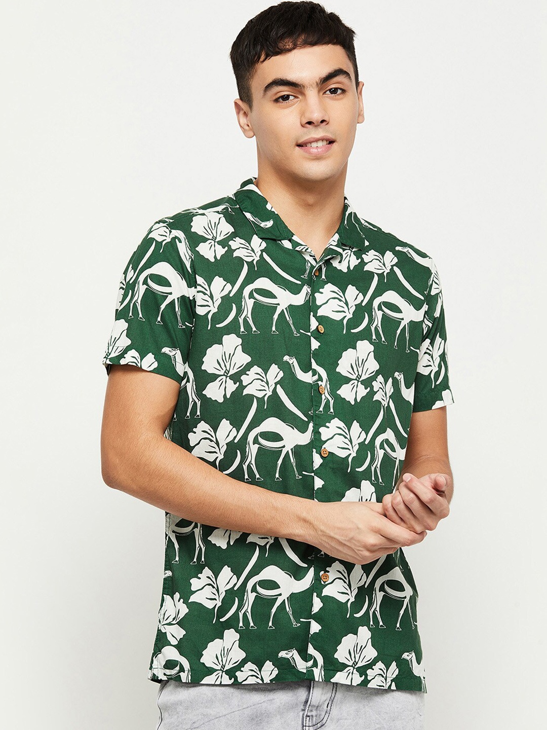 

max Men Green Printed Casual Shirt