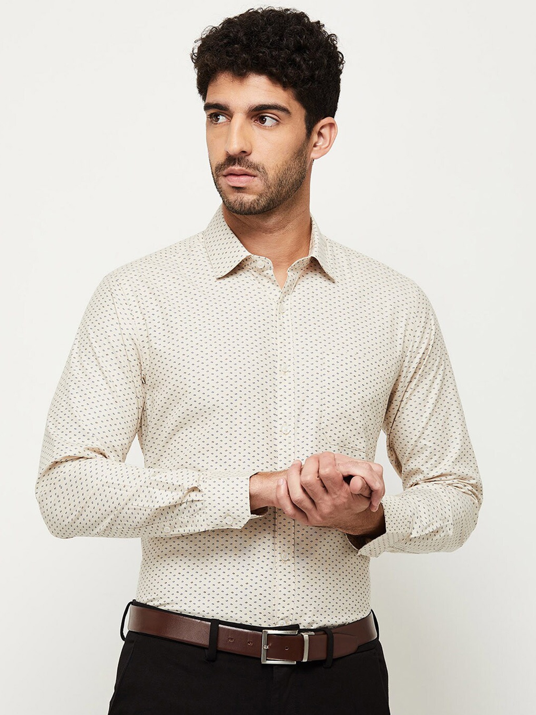 

max Men Beige Printed Formal Shirt