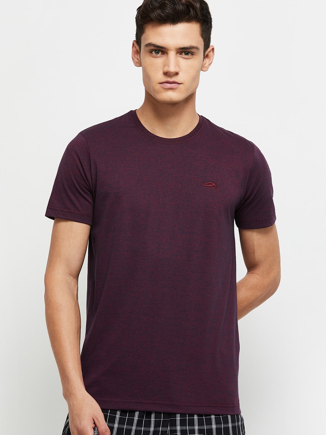 

max Men Burgundy Solid Cotton Lounge T-shirts