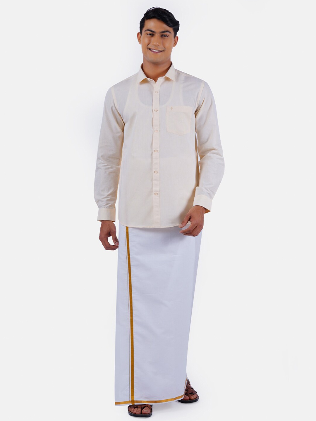 

Ramraj Plus Size Men Cream-Coloured Solid Pure Cotton Casual Shirt