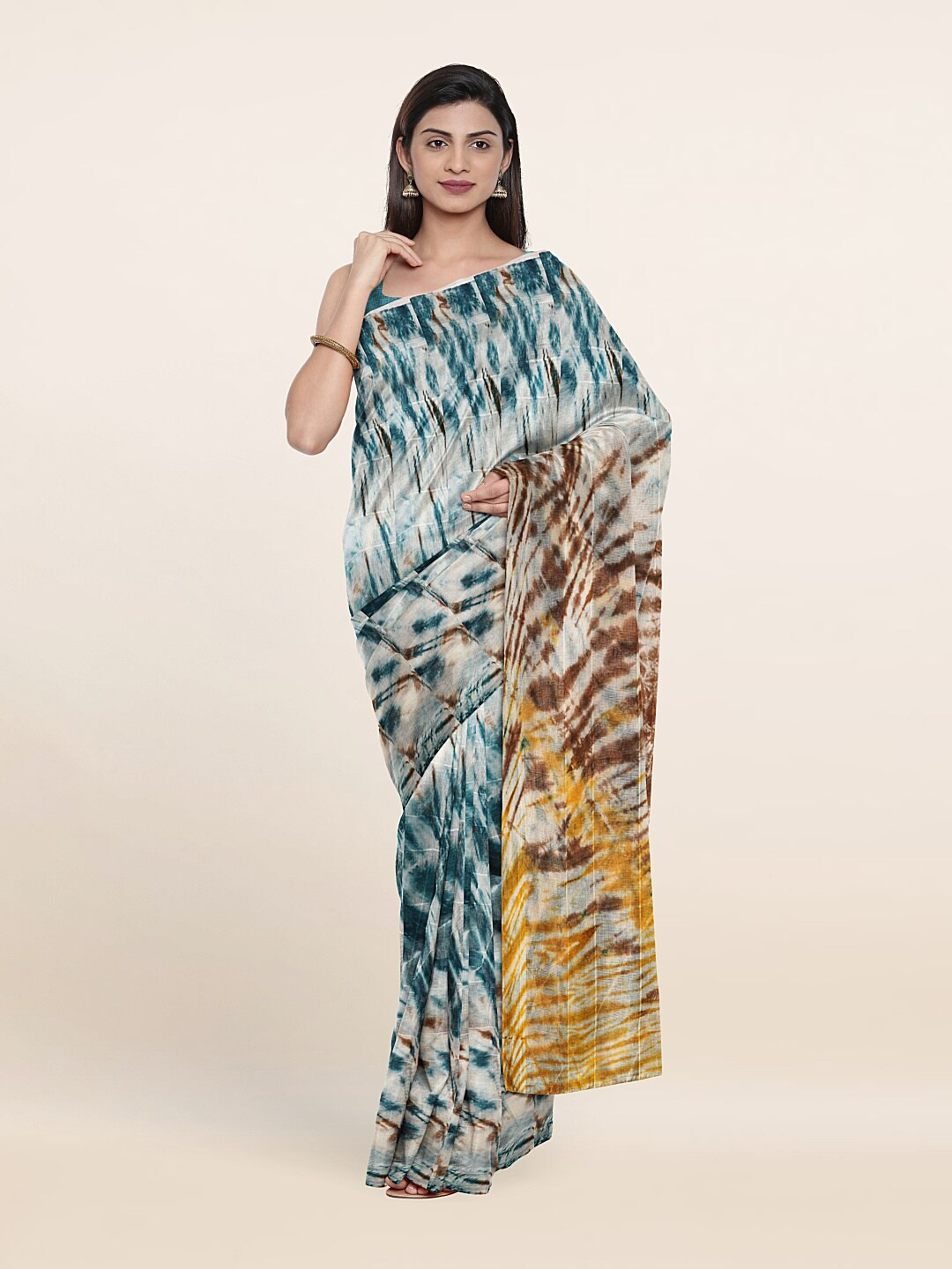 

Pothys Blue & White Pure Cotton Saree