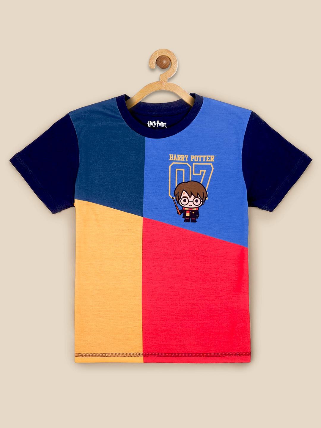 

Kids Ville Boys Blue & Red Harry Potter Printed Pure Cotton Colourblocked T-shirt