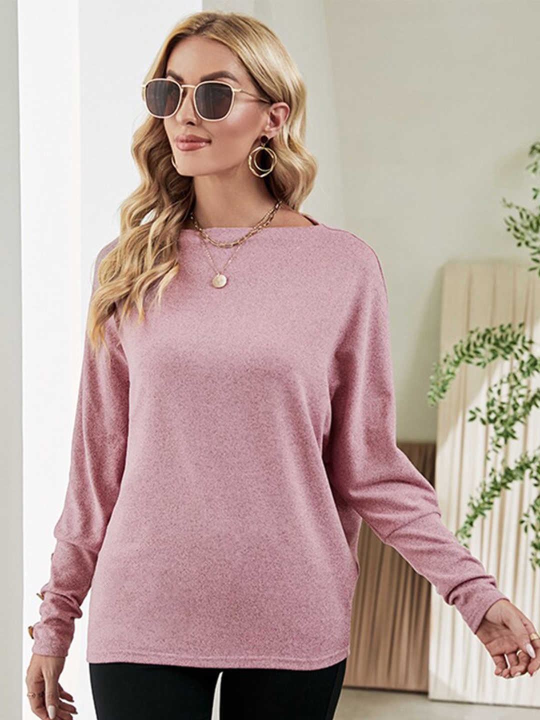 

StyleCast Women Pink Pullover with Applique Detail