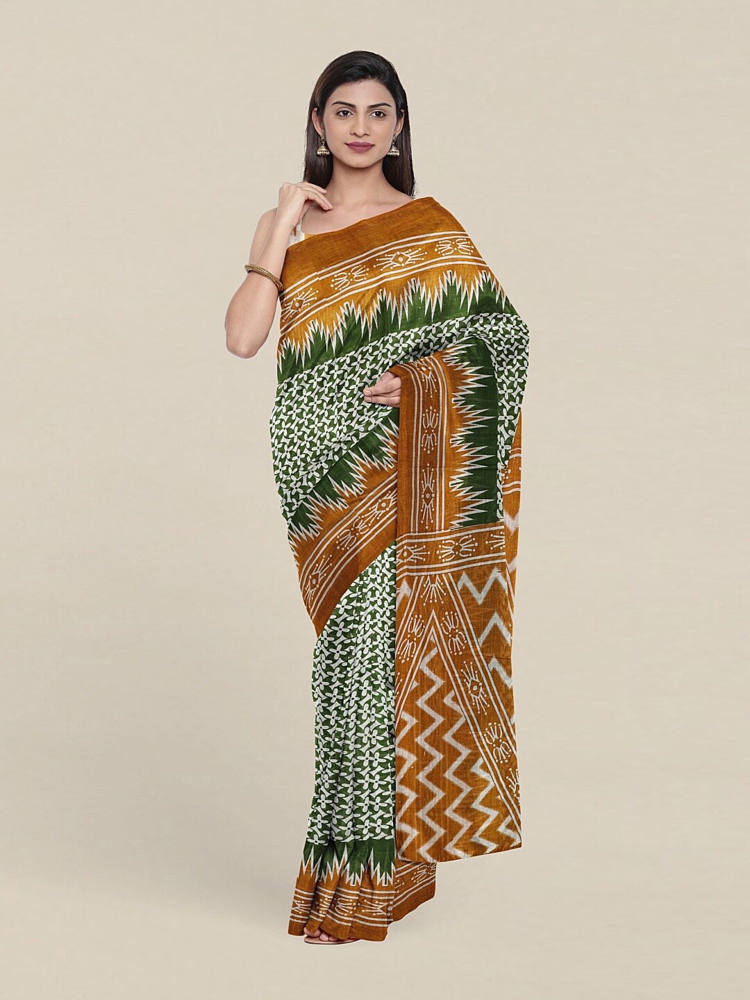 

Pothys Green & White Printed Pure Cotton Saree