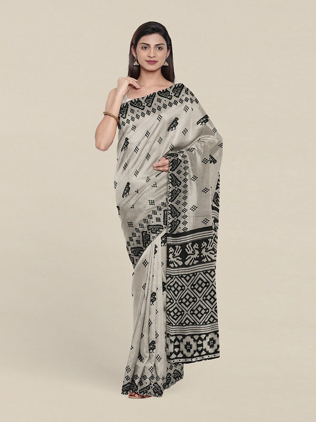 

Pothys Grey & Black Ethnic Motifs Pure Cotton Saree