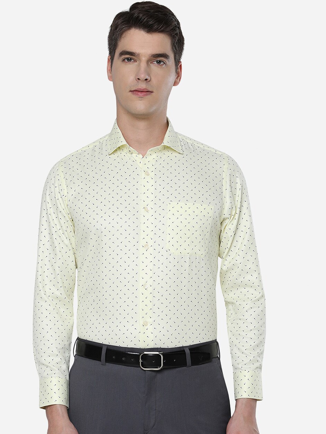 

Greenfibre Men Yellow Slim Fit Formal Shirt