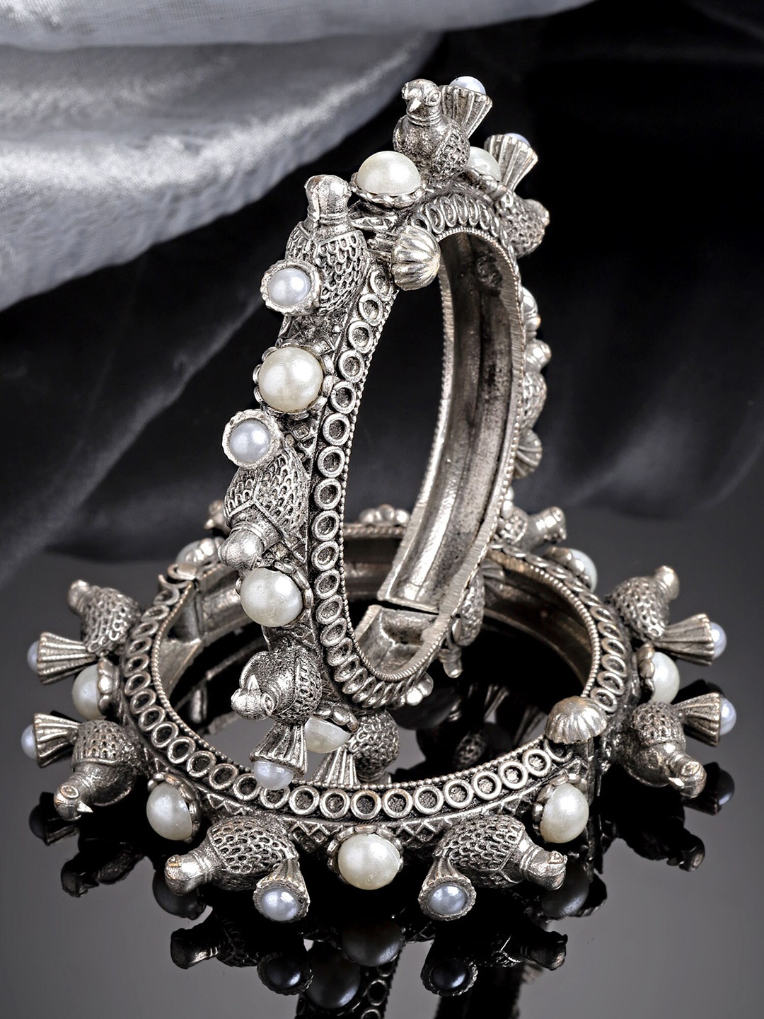 

KARATCART Set Of 2 Oxidised Silver-Plated Pearl Beaded Antique Bangles