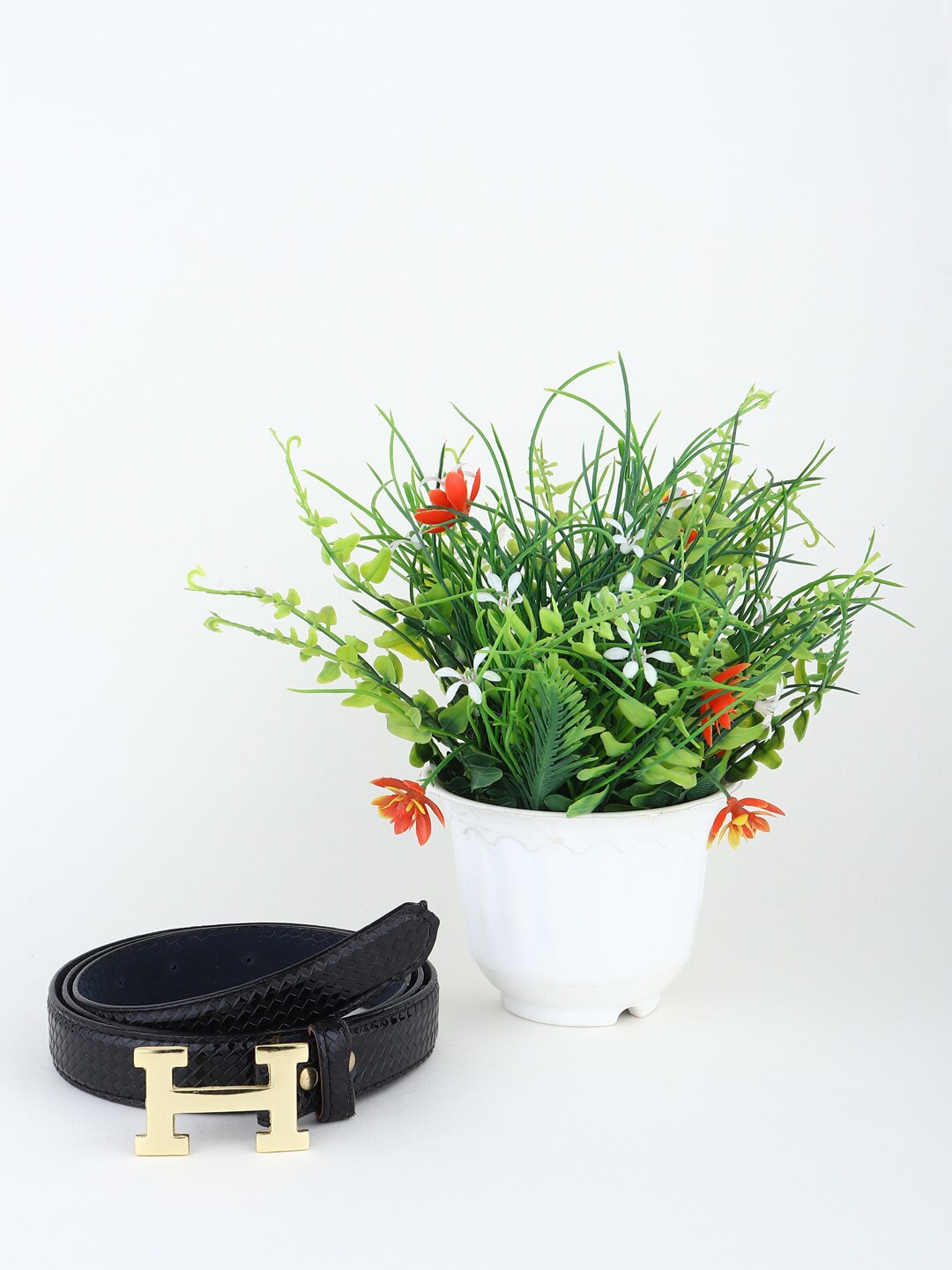 

Swiss Design Women Black Belt