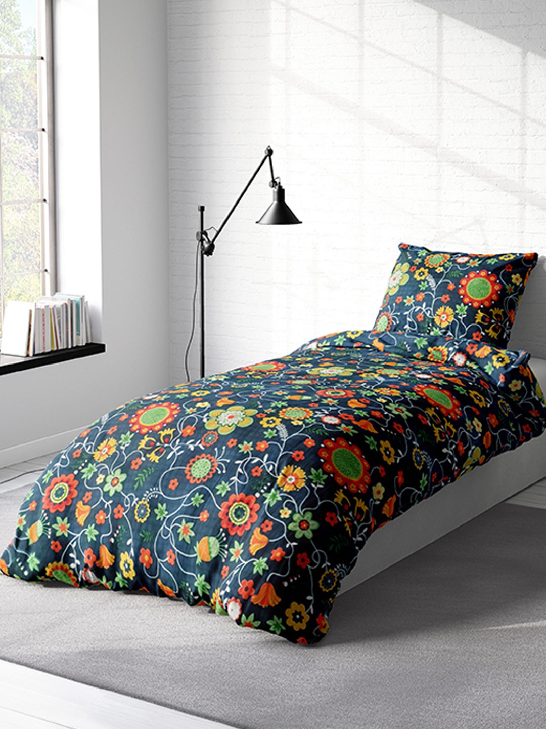 

LABHAM Green & Blue Floral 180 TC Single Bedsheet with 1 Pillow Covers