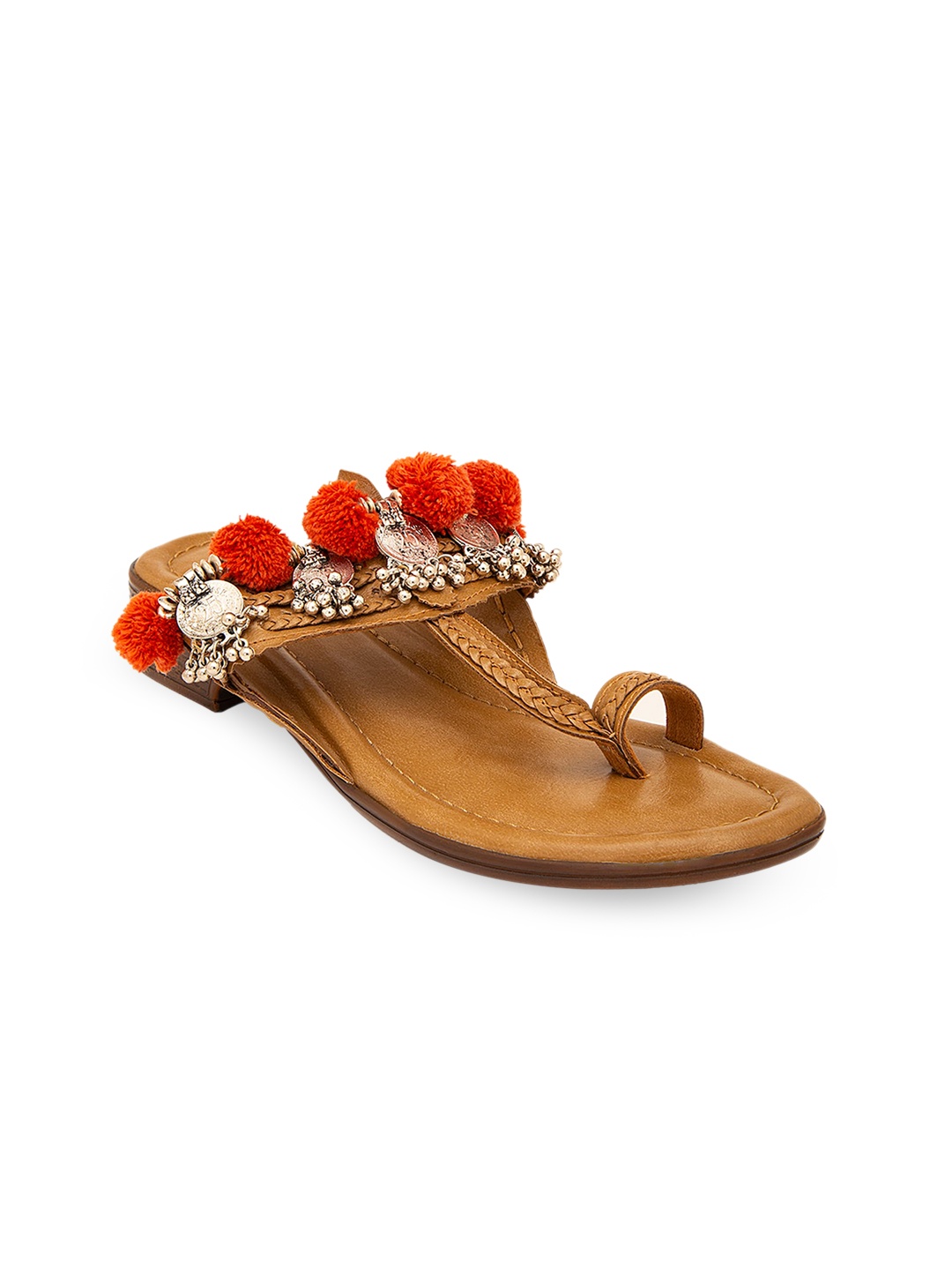 

5 ELEMENTS Women Embellished One Toe Flats, Beige