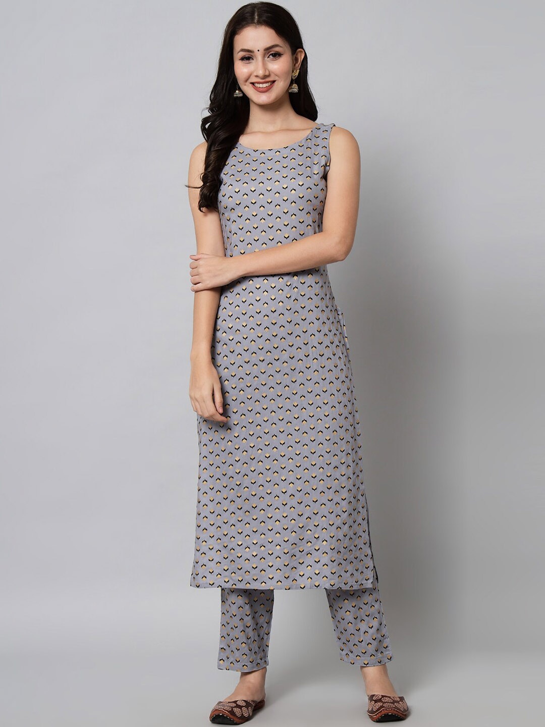 

KALINI Women Grey Ethnic Motifs Printed Viscose Rayon Straight Kurta with Trousers