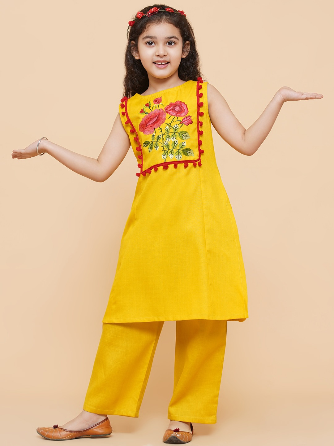 

Bitiya by Bhama Girls Mustard Yellow Floral Embroidered Cotton Blend Kurta with Trousers