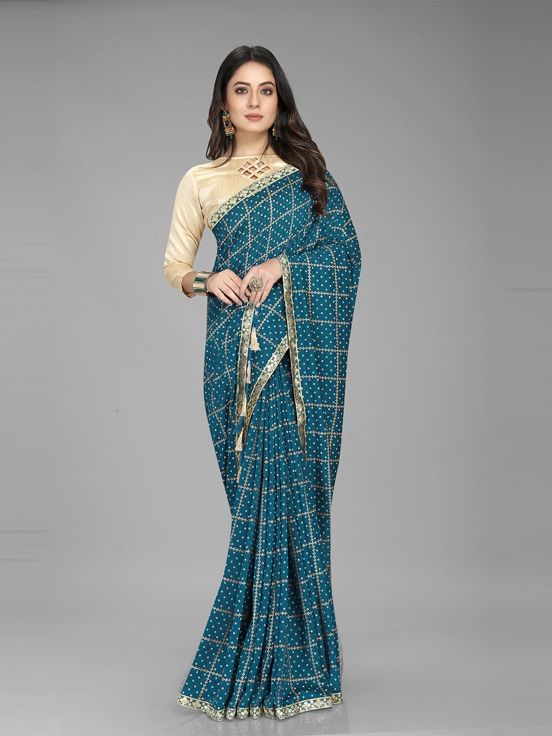

DEETYA ARTS Turquoise Blue & Gold-Toned Bandhani Saree