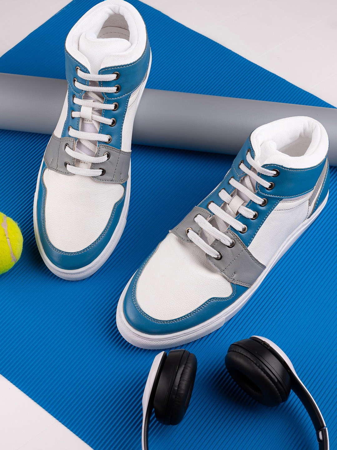 

KLEAT Men Lace-Ups Colourblocked Sneakers, White