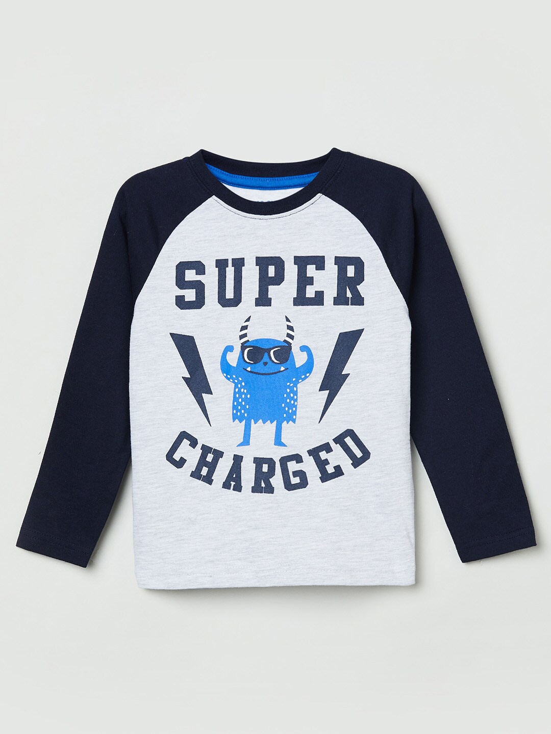 

max Boys Grey Typography Printed Drop-Shoulder Sleeves Applique T-shirt