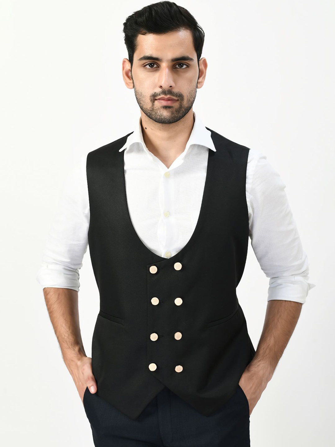 

TrulyFeb Men Black Solid Corduroy Waistcoat