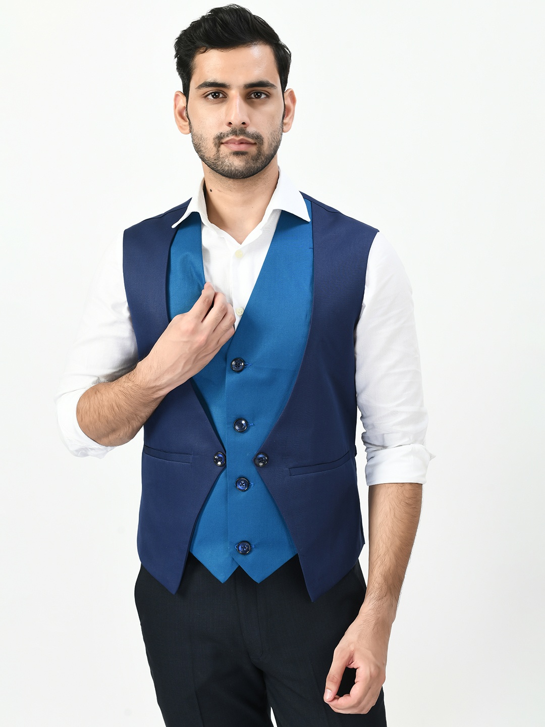 

TrulyFeb Men Blue Solid Waistcoat