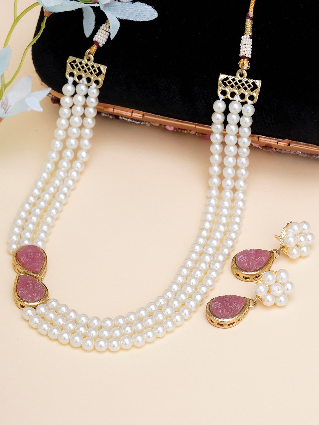 

KARATCART Gold-Plated Pink Kundan-Studded Jewellery Set