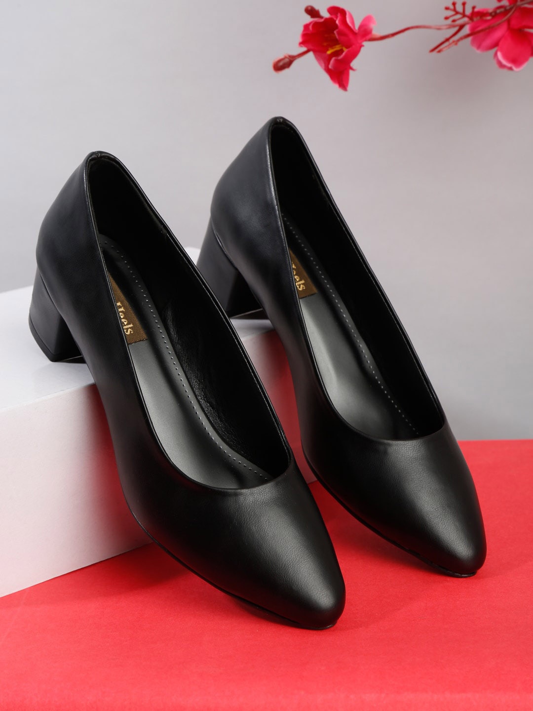 

Flat n Heels Black Kitten Pumps with Bows