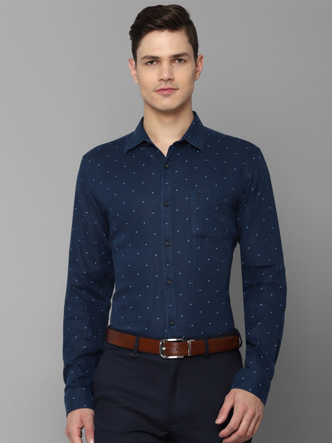 

Allen Solly Men Navy Blue Printed Slim Fit Linen Formal Shirt