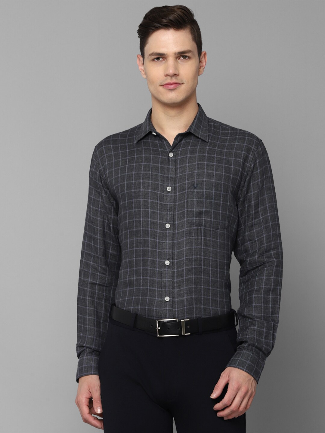 

Allen Solly Men Charcoal Checked Slim Fit Linen Formal Shirt