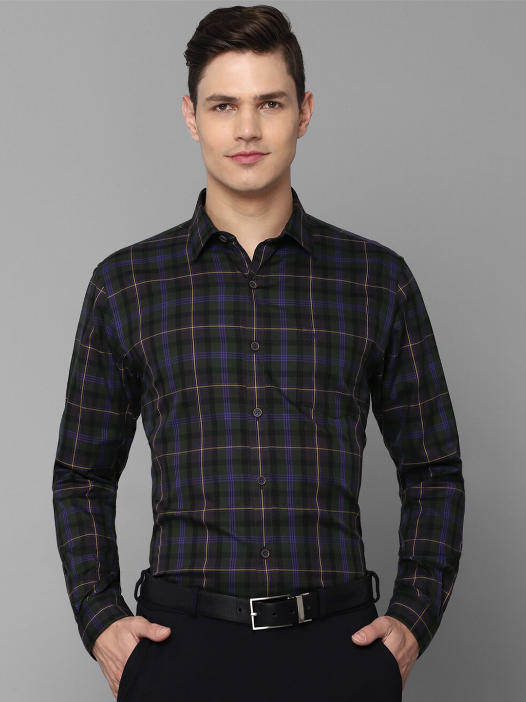 

Allen Solly Men Black Slim Fit Tartan Checked Cotton Formal Shirt