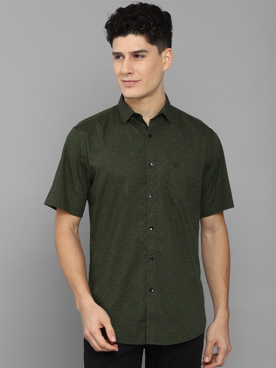 

Allen Solly Men Olive Green Printed Slim Fit Cotton Casual Shirt