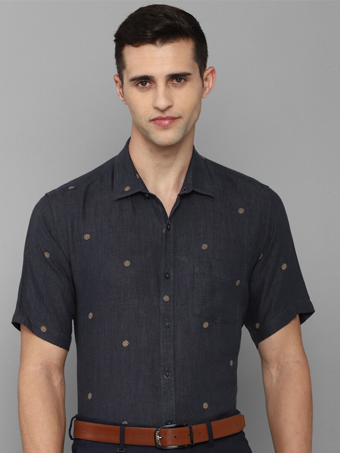 

Allen Solly Men Navy Blue Printed Slim Fit Formal Shirt