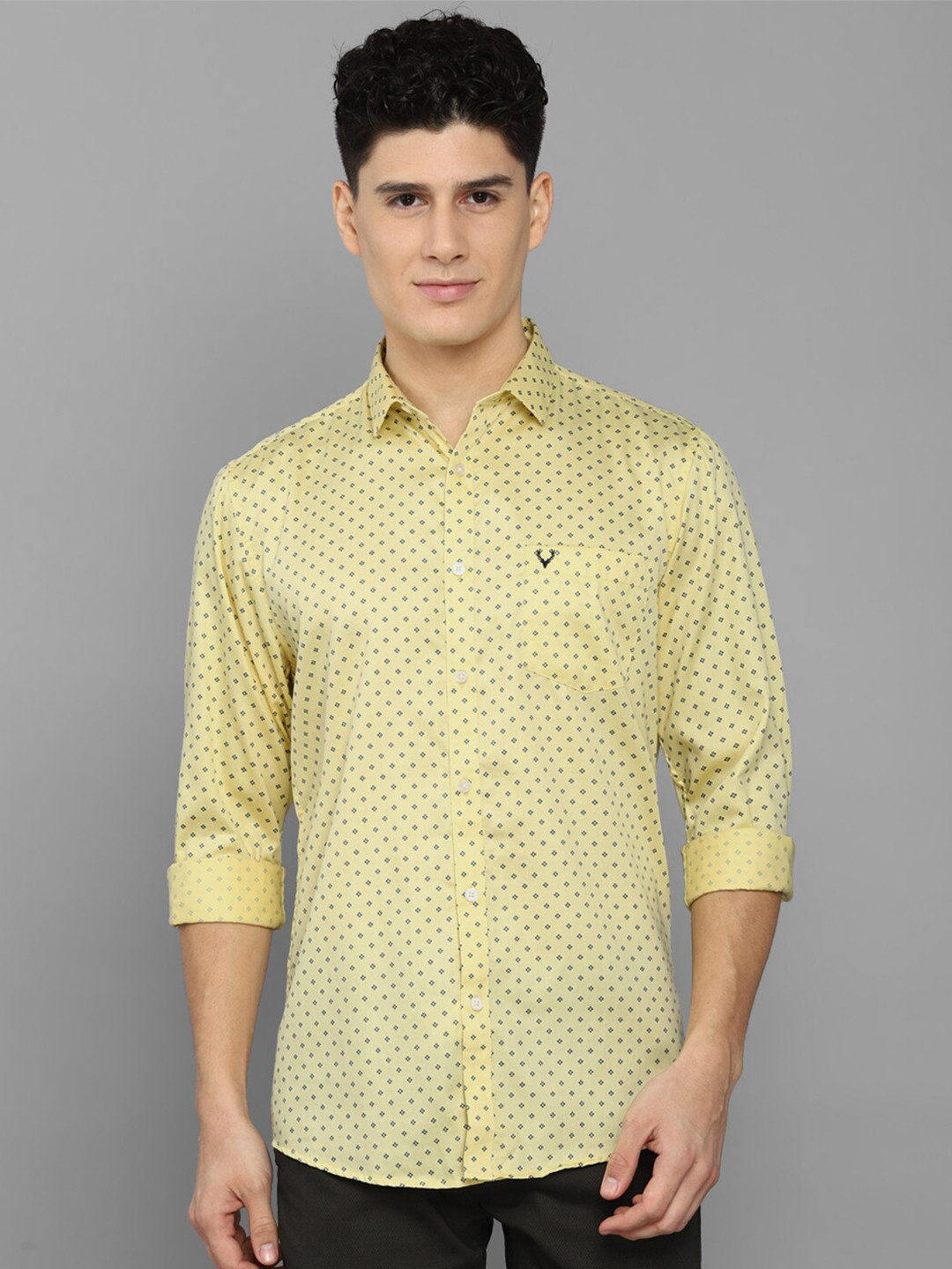 

Allen Solly Men Yellow Slim Fit Printed Casual Shirt