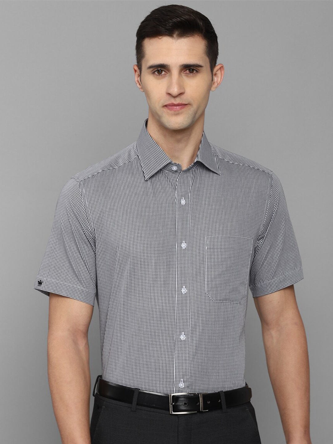 

Louis Philippe Men Grey Checked Formal Shirt