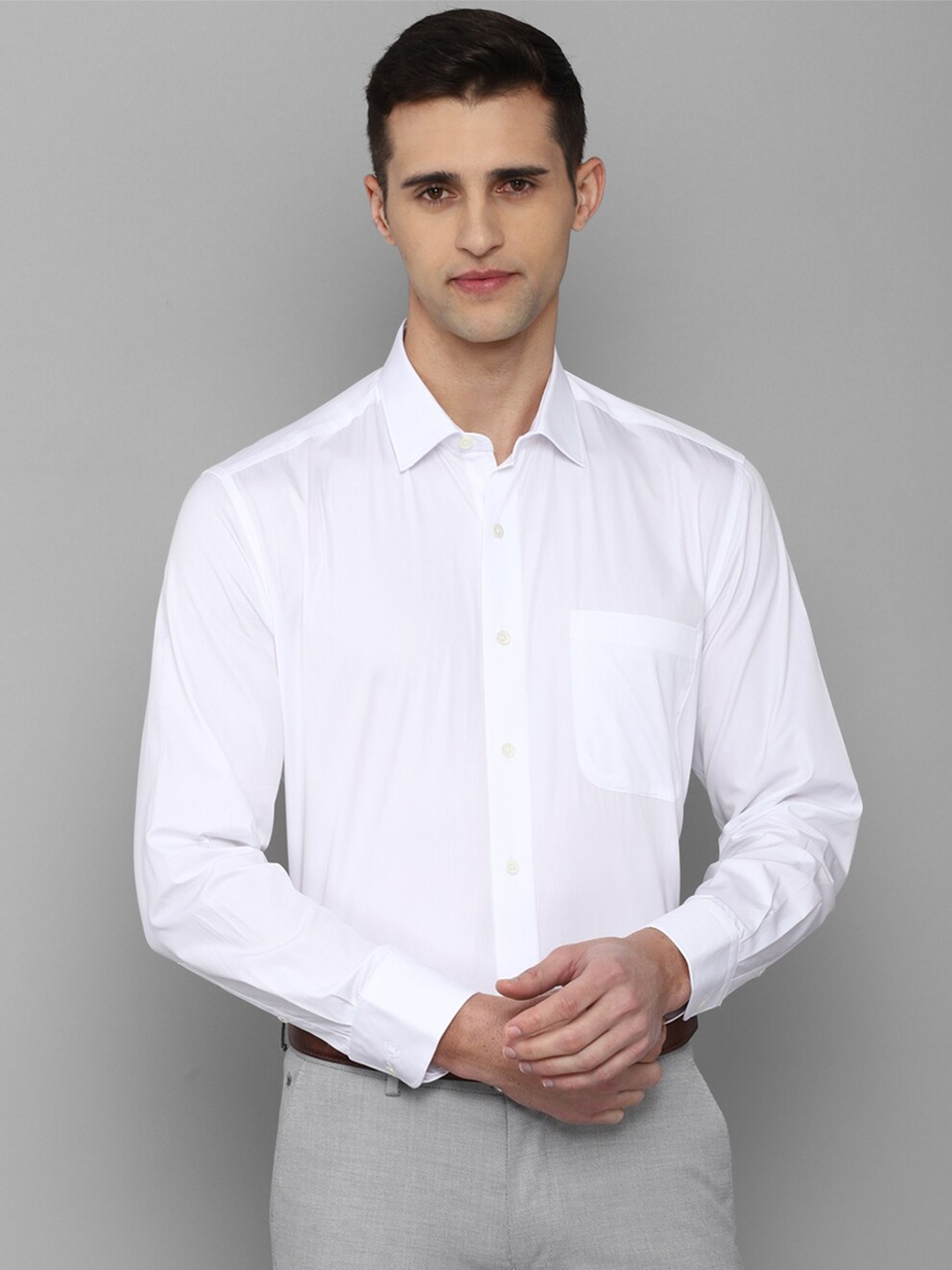 

Luxure by Louis Philippe Men White Solid Cotton Formal Shirt