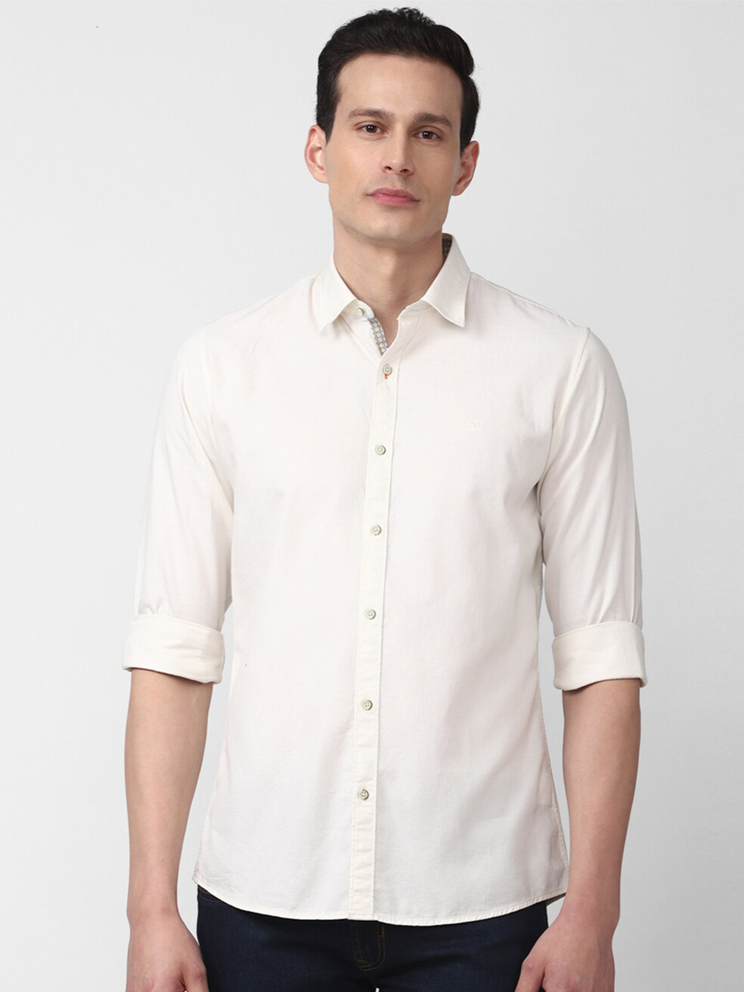 

Peter England Casuals Men White Slim Fit Casual Shirt