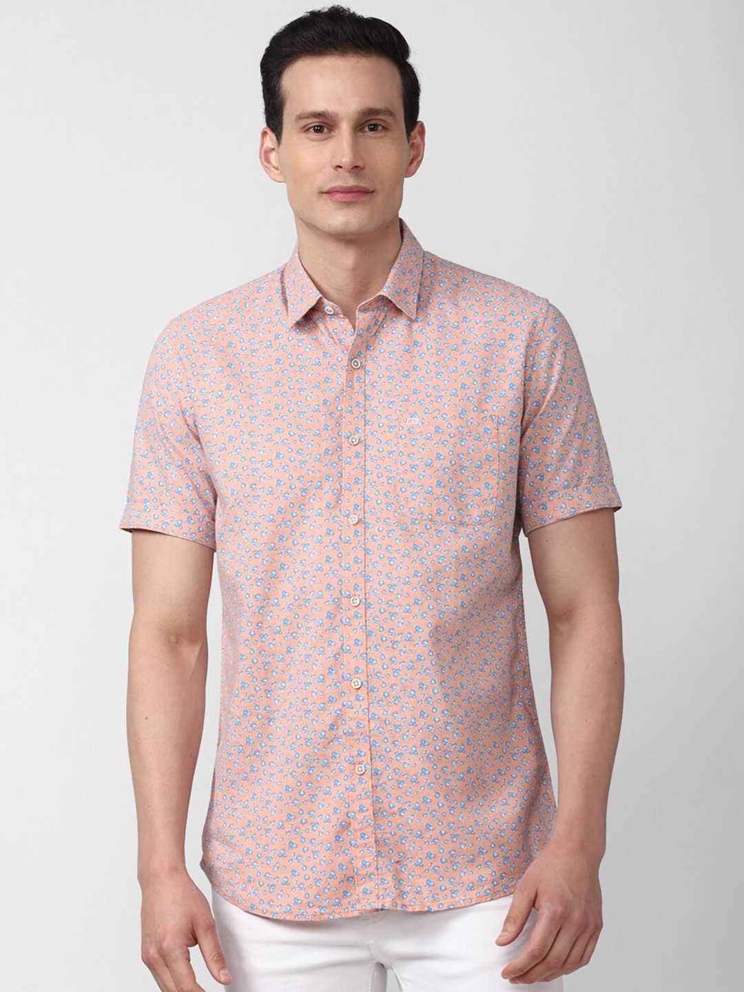 

Peter England Casuals Men Peach-Colored Floral Printed Slim Fit Casual Shirt