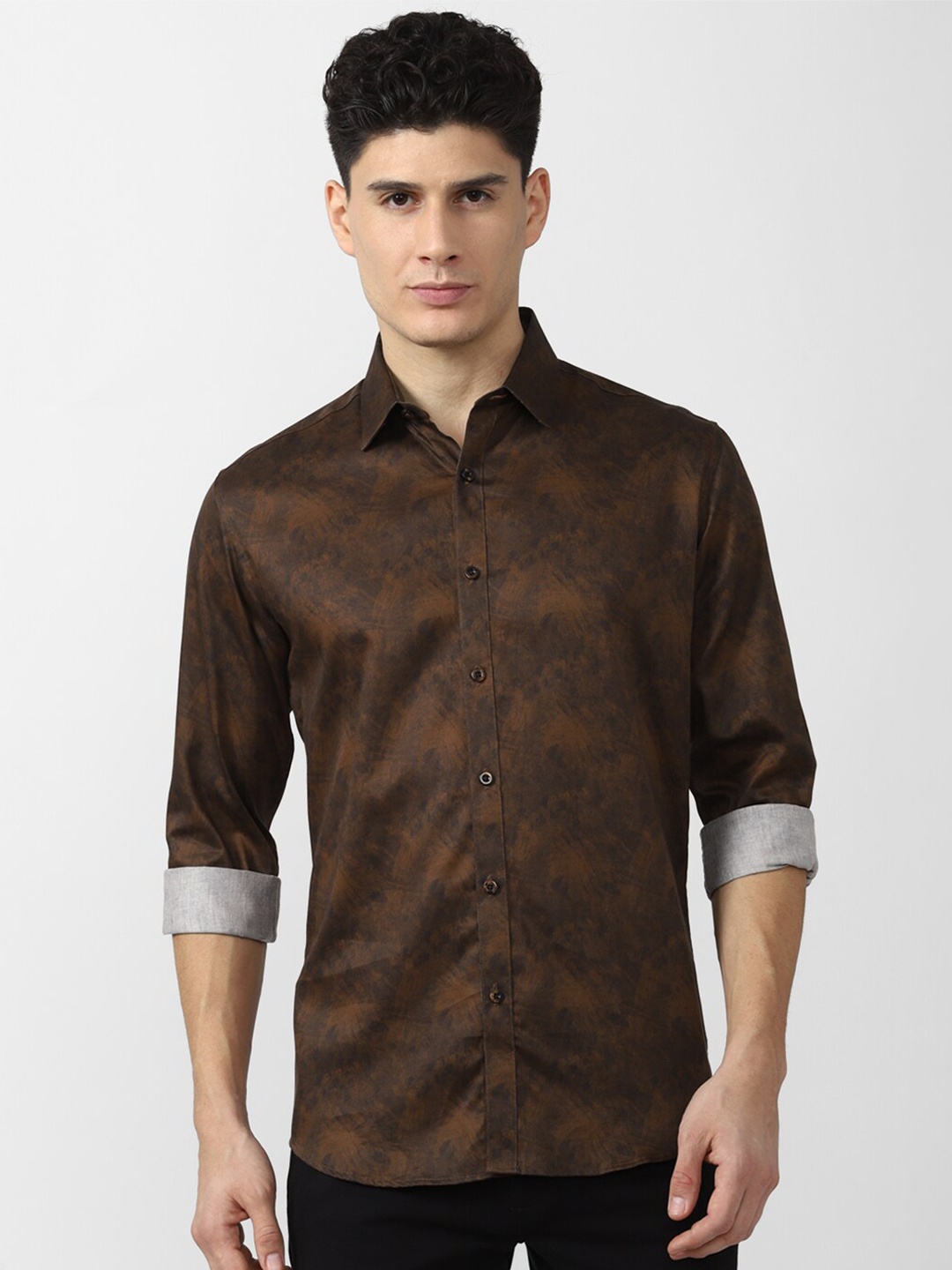 

V Dot Men Brown Slim Fit Printed Cotton Formal Shirt