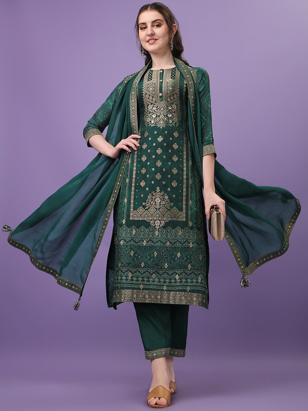 

Seerat Women Green Ethnic Motifs Printed Jacquard Kurta With Trouser & Dupatta