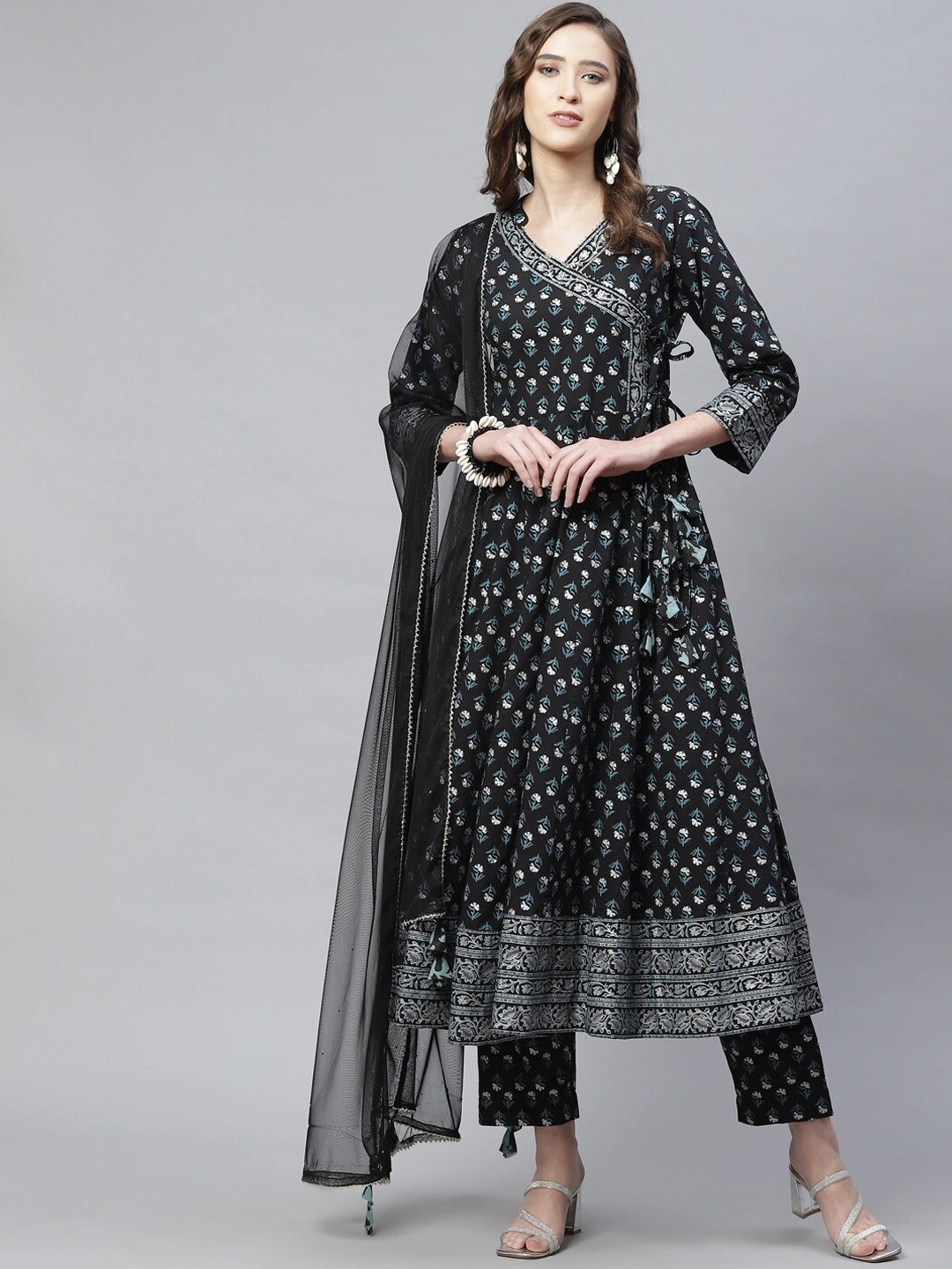 

Divena Women Black Floral Printed Angrakha Gotta Patti Pure Cotton Kurta with Trousers & With Dupatta