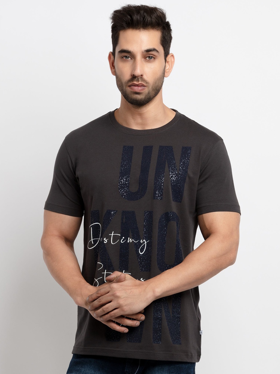 

Status Quo Men Grey Typography Printed Raw Edge T-shirt
