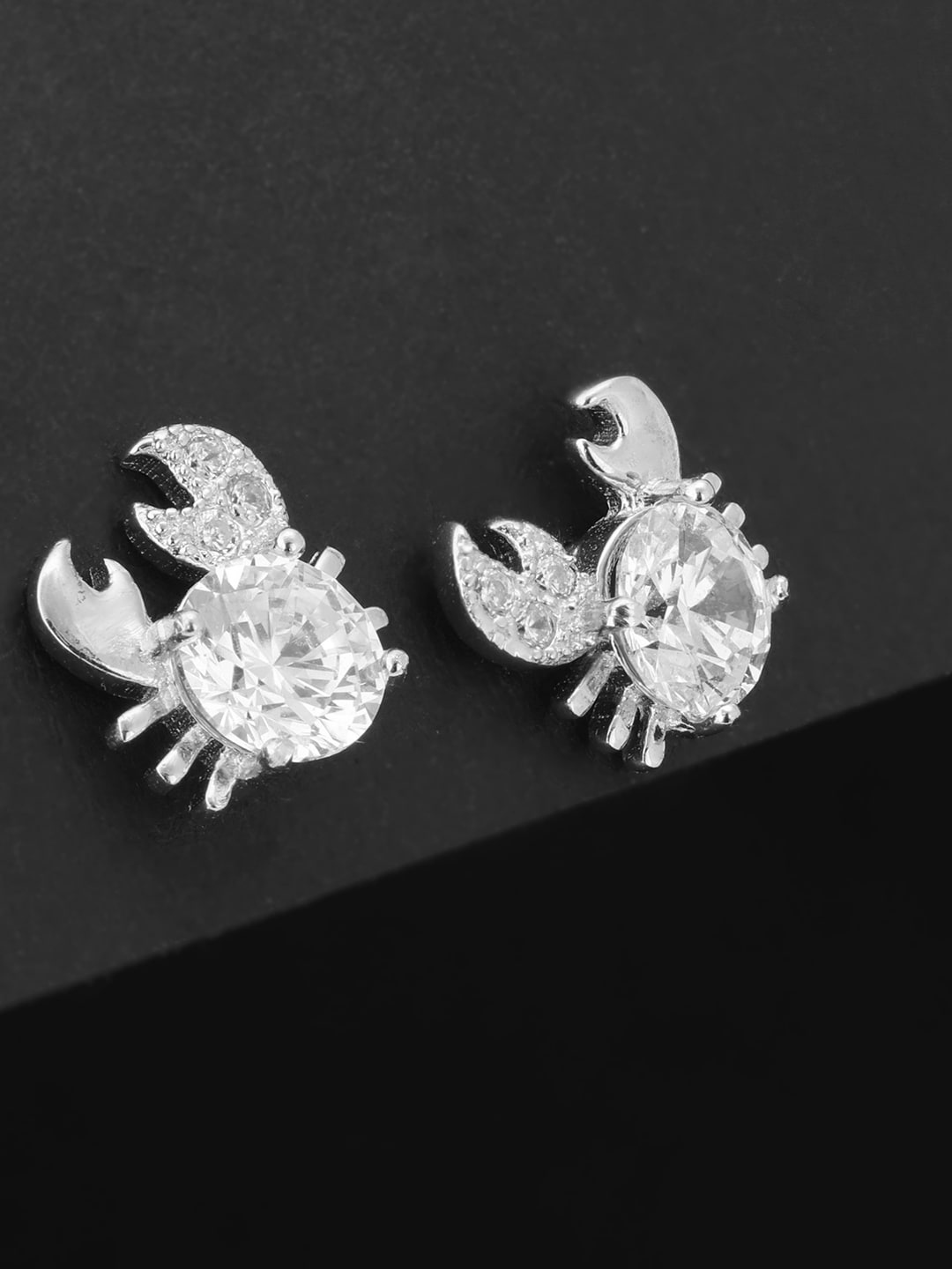 

GIVA 925 Sterling Silver Contemporary Studs Earrings