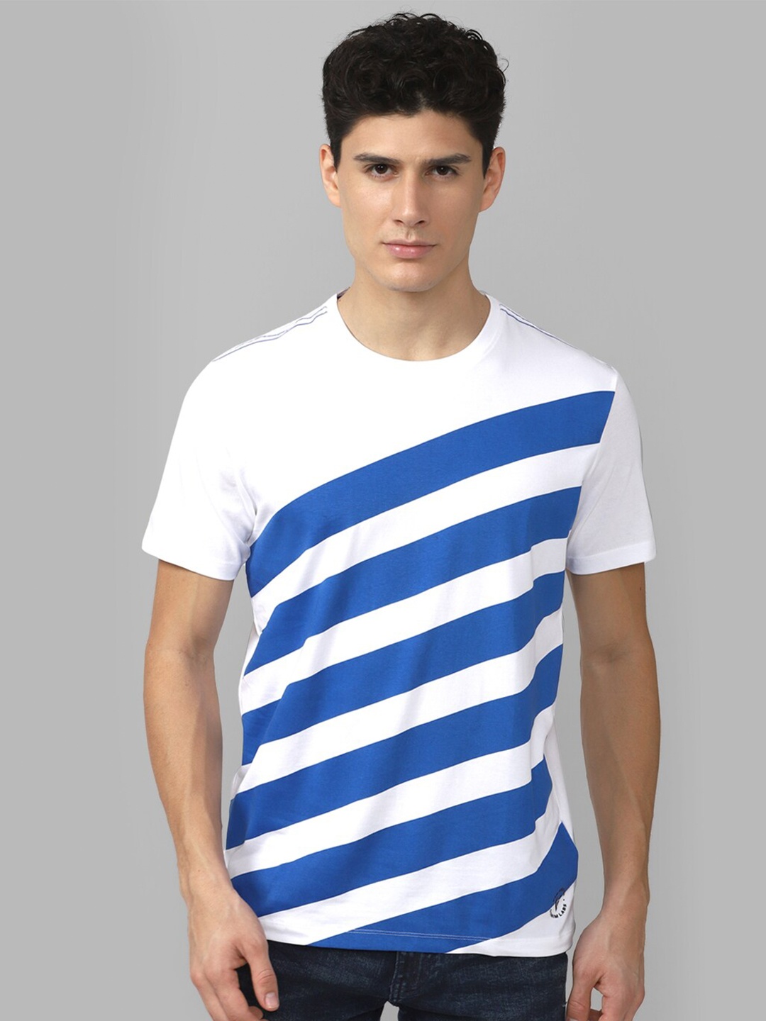

VAN HEUSEN DENIM LABS Men White & Blue Printed T-shirt