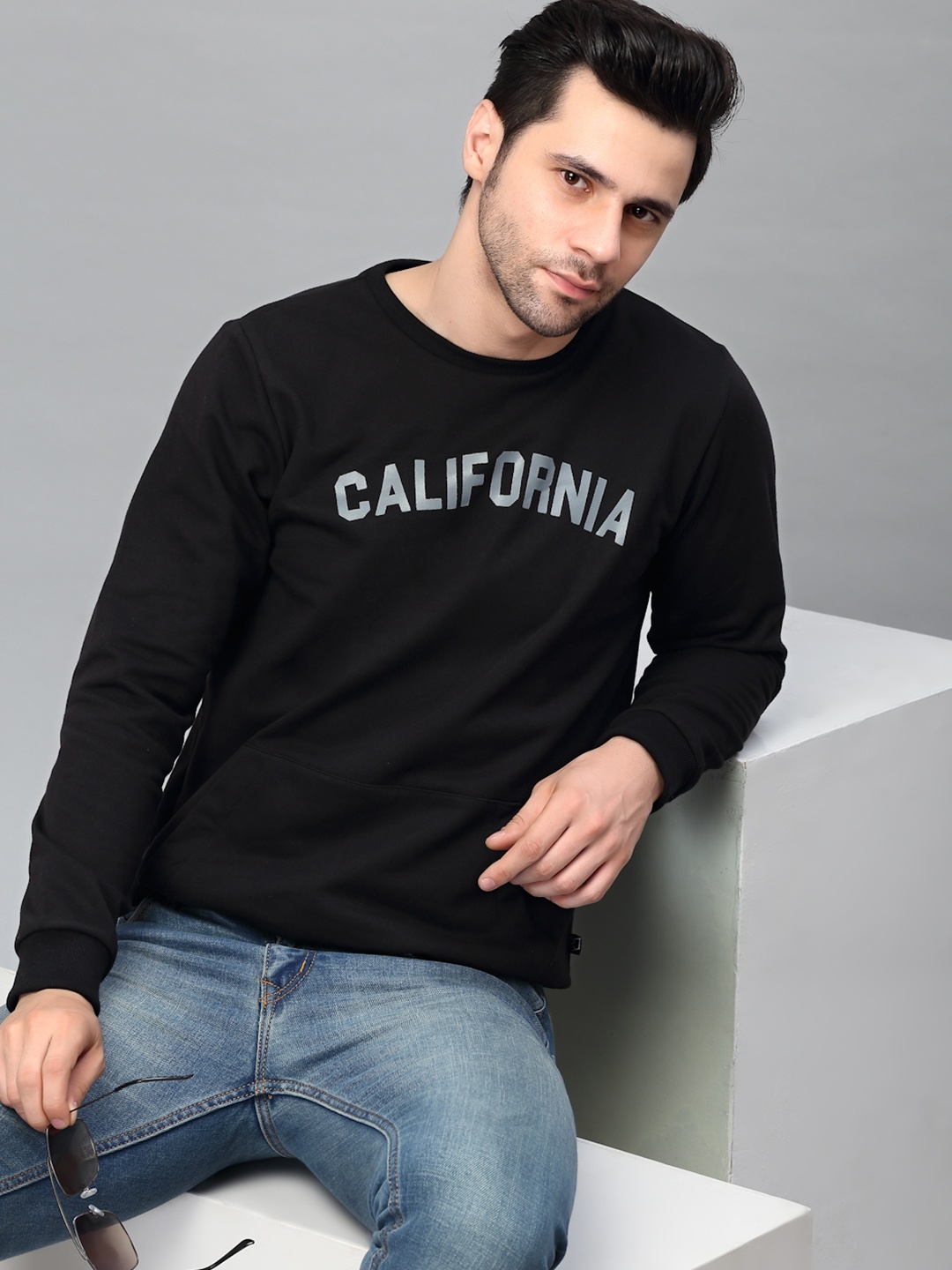 

Rigo Men Black Printed Round Neck Fleece Sweatshirt