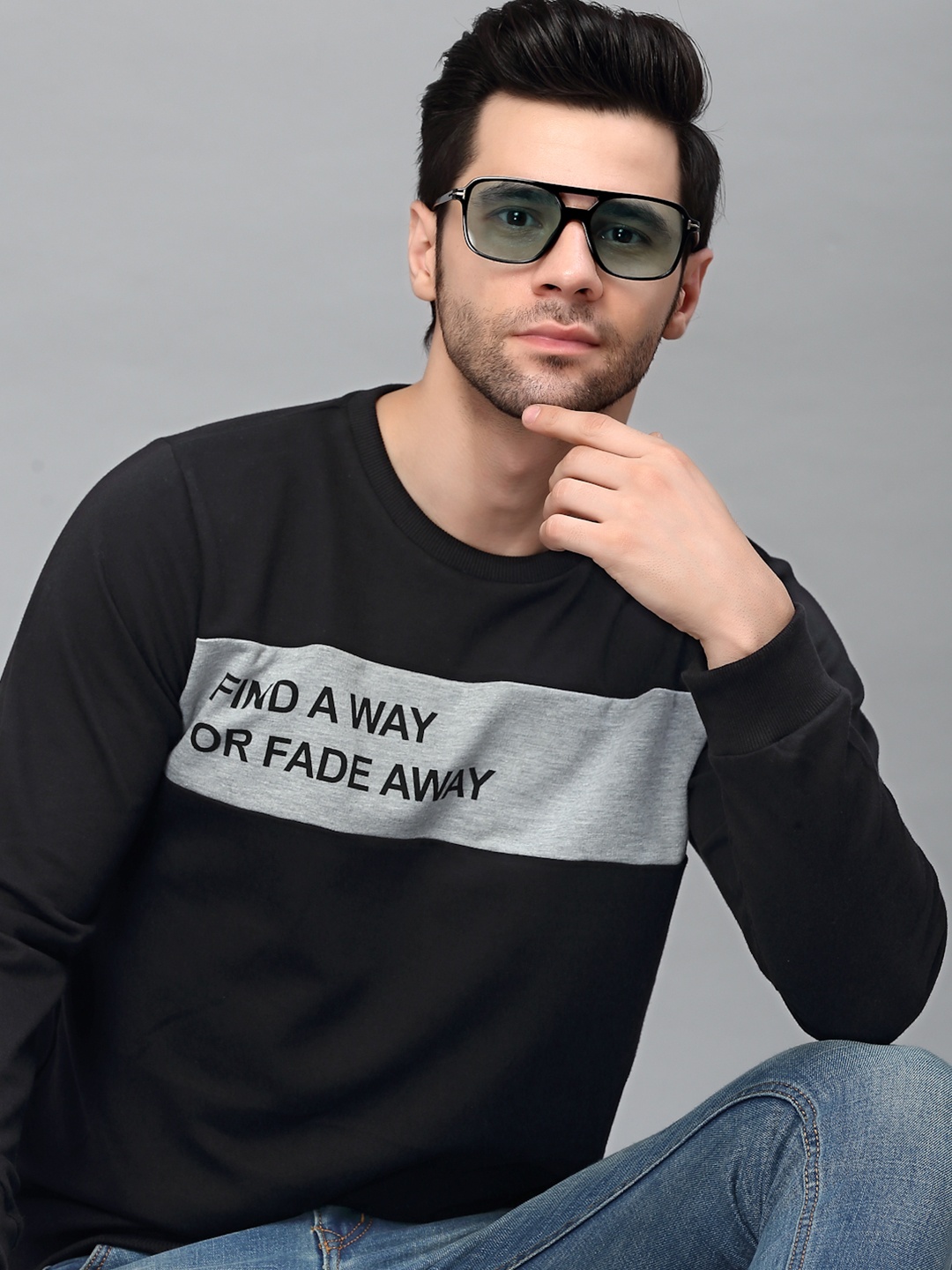 

Rigo Men Black Colourblocked Sweatshirt