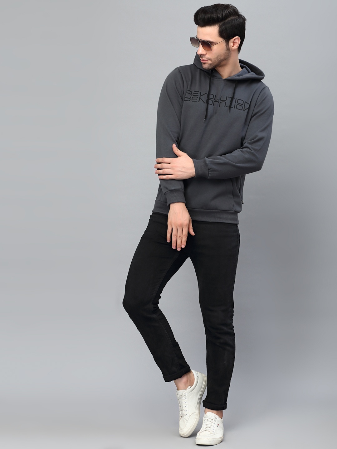 

Rigo Men Grey Printed Hooded Sweatshirt