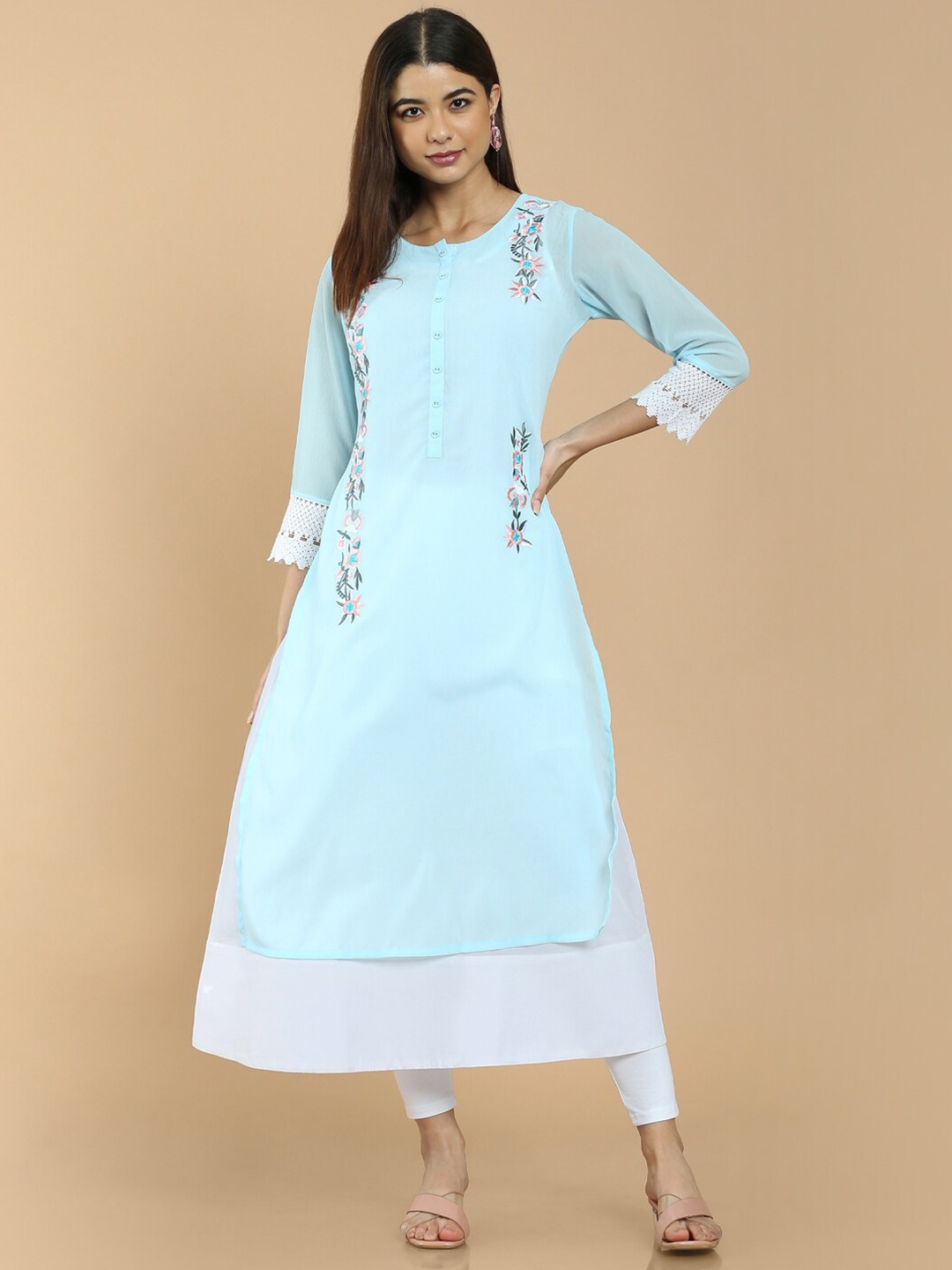 

Soch Women Blue Floral Embroidered Thread Work Kurta