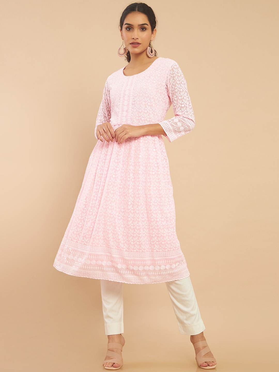 

Soch Women Pink Thread Work Georgette Kurta