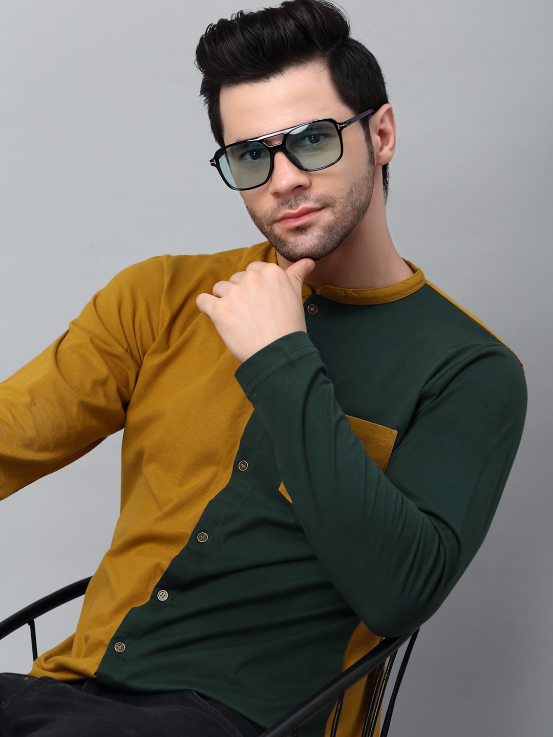 

Rigo Men Mustard Yellow & Olive Green Colourblocked Cotton Slim Fit T-shirt