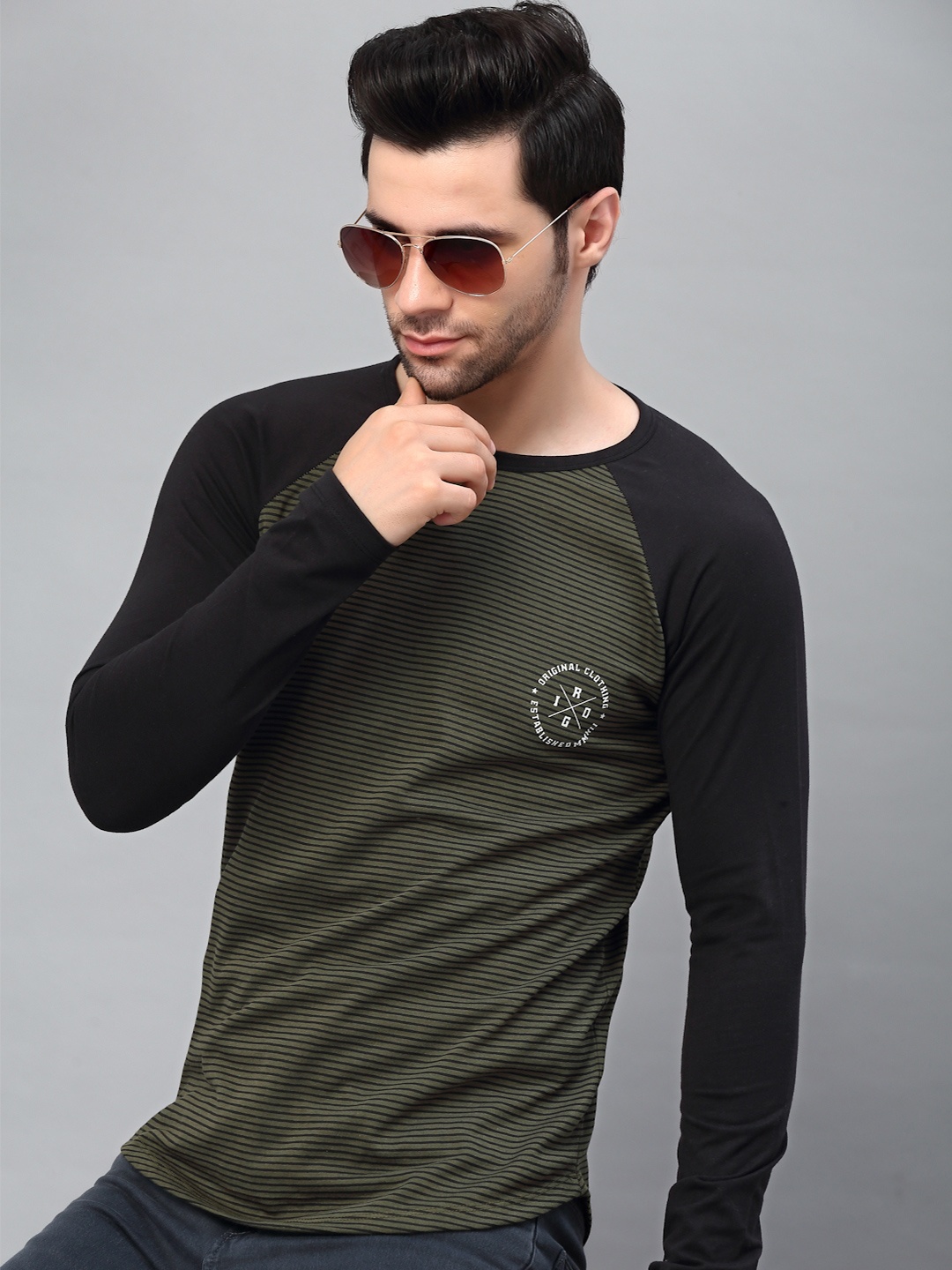 

Rigo Men Typography Printed Slim Fit T-shirt, Green
