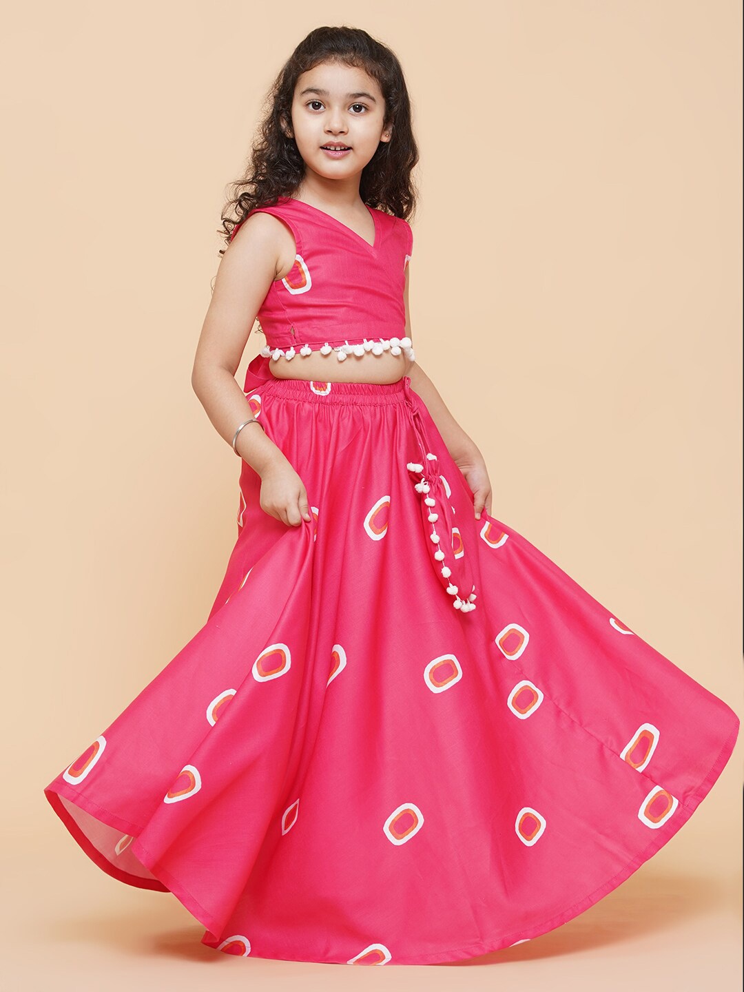 

Bitiya by Bhama Girls Pink & Off White Printed Cotton Ready to Wear Lehenga